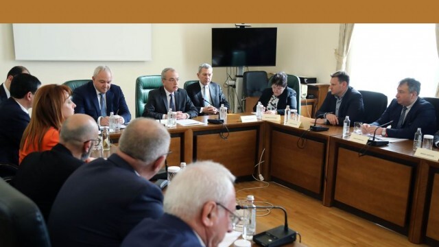 Премиерът Гълъб Донев обсъди с областните управители напредъка по подготовката на изборите на 2 април