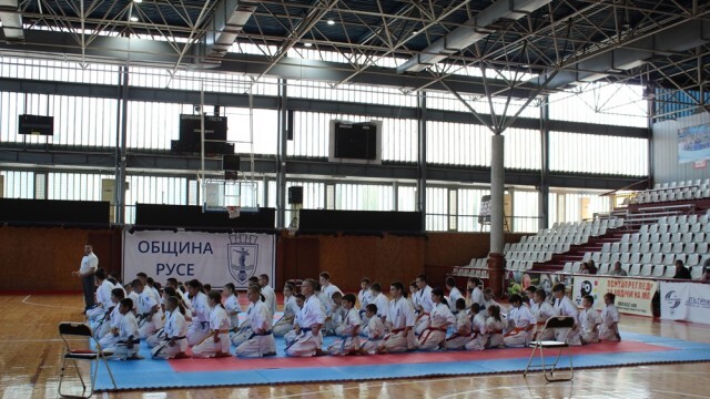 Русенският спортен клуб „Ипон“ с 37 медала от Националната купа по карате киокушин-кан