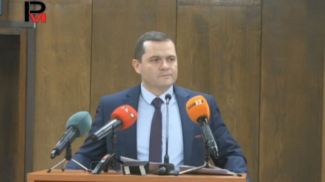 Пенчо Милков оттегли предложението си да има 7 заместници, ще се обсъжда от ОбС през януари
