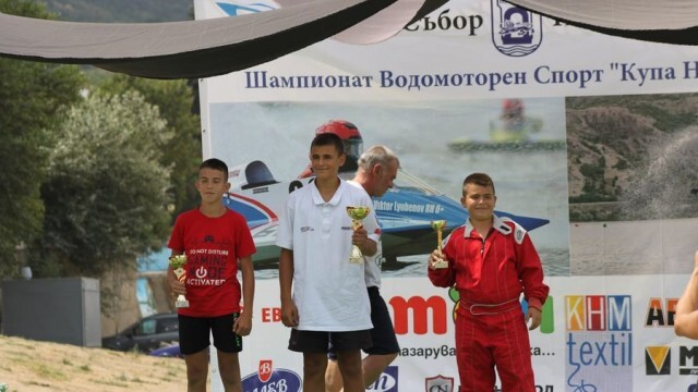 12-годишният Иван Илиев от Ряхово стана първи на шампионата по водомоторен спорт