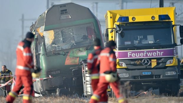 Тежка влакова катастрофа в Швейцария, има ранени